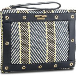 Torebka MY TWIN - Pochette Piatta RS8TFE Mul.Ocean/Nero/Lemon. Niebieskie torebki klasyczne damskie marki My Twin, bez wzorów, ze skóry ekologicznej, wizytowe, bez dodatków. W wyprzedaży za 269,00 zł.