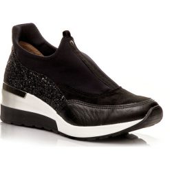 POLSKIE PÓŁBUTY SNEAKERSY NOWY WZÓR 113 SKÓRA CZARNE. Czarne półbuty damskie CALZADO, bez wzorów, ze skóry, bez obcasa, bez zapięcia. W wyprzedaży za 269,99 zł.