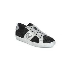Buty Chattawak BARI. Szare trampki i tenisówki damskie Chattawak, bez wzorów, bez zapięcia. Za 155,40 zł.