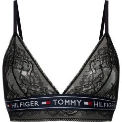 Biustonosz braletka TOMMY HILFIGER UW0UW02228. Czarne biustonosze TOMMY HILFIGER, bez wzorów, z elastanu. Za 179,00 zł.