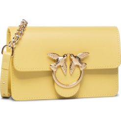 Saszetka nerka PINKO - Love Baby Simply Cl PE 20 PLTT 1P121KR Y5FF Yellow H44. Żółte nerki damskie Pinko, bez wzorów, ze skóry, bez dodatków. W wyprzedaży za 499,00 zł.