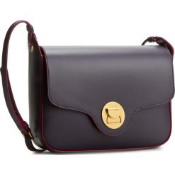 Torebka COCCINELLE - X39 Clessidra Design C1 X39 15 01 01 Aubergine 173. Fioletowe listonoszki damskie marki Coccinelle. W wyprzedaży za 579,00 zł.