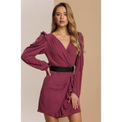 Ciemnofioletowa Sukienka Zarinyra. Fioletowe sukienki damskie Renee, s, bez wzorów, bez kołnierzyka, bez rękawów, mini. Za 179,99 zł.