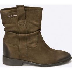 Carinii - Botki. Brązowe buty zimowe damskie marki Carinii, z materiału, z okrągłym noskiem, na obcasie. W wyprzedaży za 179,90 zł.