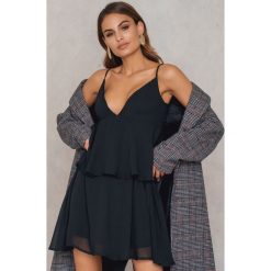 Sukienki hiszpanki: Boohoo Letnia sukienka na ramiączkach z falbaną – Black