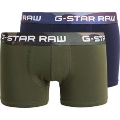 GStar CLASSIC TRUNK CAMO 2 PACK Panty sage/mazarine blue. Niebieskie bokserki męskie marki G-Star, z bawełny. Za 159,00 zł.