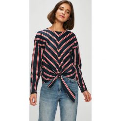 Tommy Hilfiger - Bluzka. Szare bluzki z odkrytymi ramionami TOMMY HILFIGER, m, z bawełny, casualowe, z okrągłym kołnierzem. Za 299,90 zł.