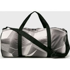 Under Armour - Torba Favorite Duffel 2.0. Szare torebki damskie sportowe marki Under Armour, w paski, z poliesteru, sportowe, na ramię. W wyprzedaży za 139,90 zł.