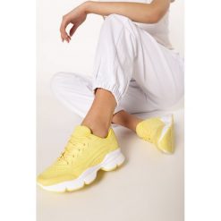 Żółte Sneakersy Menodiace. Żółte sneakersy damskie Born2be. Za 99,99 zł.