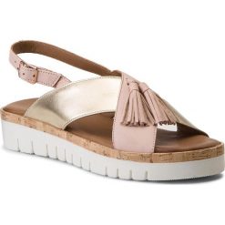 Sandały INUOVO - 8977 Blush/Gold. Różowe klapki damskie marki Inuovo, bez wzorów, ze skóry, bez obcasa. W wyprzedaży za 199,00 zł.