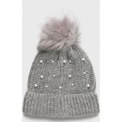 Vero Moda - Czapka. Szare czapki damskie marki Vero Moda, na zimę, z dzianiny. W wyprzedaży za 34,90 zł.
