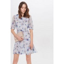 Sukienka mini w kwiaty - Wielobarwny. Sukienki damskie Mohito, w kwiaty, mini. Za 159,99 zł.