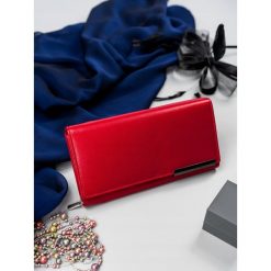 DuŻy skÓrzany portfel damski skÓra naturalna rfid. Czerwone portfele damskie Merg Selection, bez wzorów, ze skóry. Za 79,00 zł.