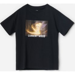 Bawełniany t-shirt Dzwoneczek -. T-shirty damskie Reserved, bez wzorów, z bawełny, bez kołnierzyka. Za 39,99 zł.