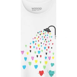 Koszulka "Love Shower" w kolorze białym. Białe koszulki damskie Wooop, s, bez wzorów, z bawełny, z okrągłym kołnierzem. W wyprzedaży za 56,95 zł.