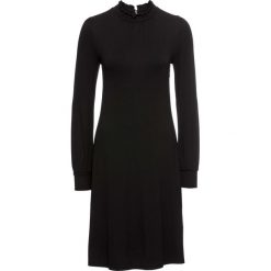 Sukienka shirtowa bonprix czarny. Czarne sukienki damskie bonprix, bez wzorów, z dekoltem w serek, bez rękawów. Za 109,99 zł.