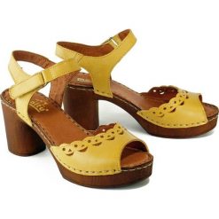 MANITU 910996-6 gelb, sandały damskie. Sandały damskie Manitu, bez wzorów, ze skóry, bez obcasa, na obcasie, bez zapięcia. Za 219,90 zł.
