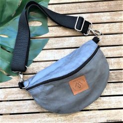 Nerka / torebka Mili Belt Bag L - szara. Szare nerki damskie Pakamera, bez wzorów, z tkaniny, bez dodatków. Za 139,00 zł.