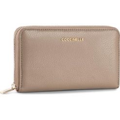 Duży Portfel Damski COCCINELLE - BW5 Metallic Soft E2 BW5 11 32 01 Taupe 175. Brązowe portfele damskie Coccinelle, ze skóry. W wyprzedaży za 419,00 zł.