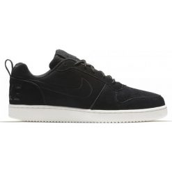 BUTY COURT BOROUGH LOW PREMIUM. Czarne trampki męskie Nike, bez wzorów, z gumy, klasyczne, bez zapięcia. Za 299,99 zł.