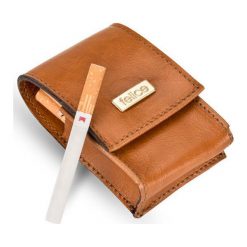 Skórzane damskie etui na papierosy Felice FA14 standard jasnobrązowe - jasny brąz. Pomarańczowe etui damskie Felice, ze skóry. Za 29,99 zł.