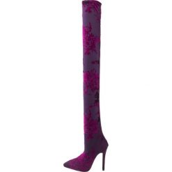 BEBO AURORA Kozaki na obcasie purple. Fioletowe buty zimowe damskie BEBO, z materiału, na obcasie. W wyprzedaży za 188,10 zł.
