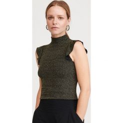 Bluzka z półgolfem - Złoty. Żółte bluzki damskie Reserved, s, bez wzorów, bez kołnierzyka, bez rękawów. W wyprzedaży za 19,99 zł.