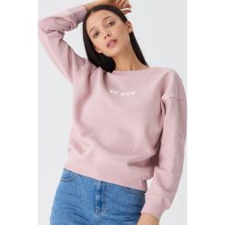 Bluza z napisem - Różowy. Różowe bluzy damskie House, s, z napisami, bez rękawów, bez kaptura. Za 59,99 zł.