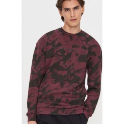Bluza z nadrukiem all over - Bordowy. Czerwone bluzy męskie House, s, z nadrukiem, bez kołnierzyka, bez rękawów, bez kaptura. Za 99,99 zł.