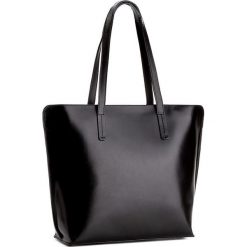 Torebka CREOLE - K10365 Czarny. Czarne torebki klasyczne damskie Creole, bez wzorów, ze skóry, eleganckie, duże, bez dodatków. Za 329,00 zł.