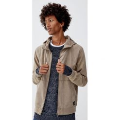 Sweter z fakturą w kolorze ciemnego indygo. Szare swetry klasyczne męskie Pull&Bear, m. Za 109,00 zł.