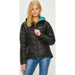 Jack Wolfskin - Kurtka puchowa Helium. Czarne kurtki damskie s, z poliesteru, krótkie. W wyprzedaży za 449,90 zł.