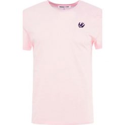 McQ Alexander McQueen CREW TEE Tshirt basic post it pink. Czerwone koszulki męskie marki McQ Alexander McQueen, m, bez wzorów, z bawełny, bez kołnierzyka. Za 419,00 zł.
