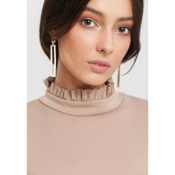 Kolczyki damskie: Białe Kolczyki I Don't Mind