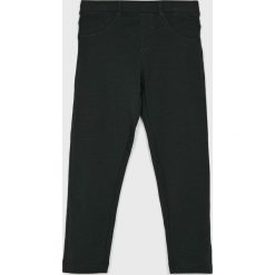 Blukids - Legginsy dziecięce 98-134 cm. Czarne spodnie dziewczęce Blukids, bez wzorów, z elastanu, casualowe. W wyprzedaży za 39,90 zł.