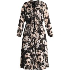 Banana Republic BIAS CUT NANCY FLORAL Sukienka koszulowa olive. Zielone sukienki marki Banana Republic, s, z materiału, z koszulowym kołnierzykiem, koszulowe. W wyprzedaży za 439,20 zł.
