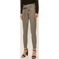 Vero Moda - Spodnie. Szare spodnie damskie Vero Moda, s, z elastanu. W wyprzedaży za 99,90 zł.