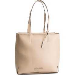 Torebka CALVIN KLEIN - Stitch Ew Shopper K60K604844 638. Brązowe shopper bag damskie Calvin Klein, ze skóry ekologicznej. Za 599,00 zł.