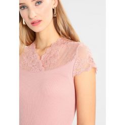 Bluzki, topy, tuniki: Rosemunde Tshirt z nadrukiem misty rose
