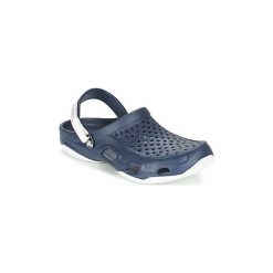 Chodaki Crocs SWIFTWATER DECK CLOG. Niebieskie klapki męskie Crocs, bez wzorów. Za 152,20 zł.
