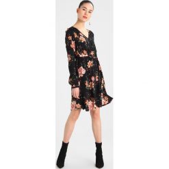 Sukienki: Vero Moda VMSIMPLY EASY SHORT WRAP Sukienka letnia black/kaila