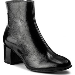 Botki HÖGL - 4-104125 Black 0100. Czarne botki damskie na obcasie marki HÖGL, z materiału. W wyprzedaży za 419,00 zł.