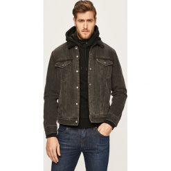 Levi's - Kurtka jeansowa. Czarne płaszcze męskie Levi's®, s, bez wzorów, z bawełny, krótkie, bez kaptura. W wyprzedaży za 229,90 zł.