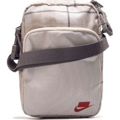 SASZETKA HERITAGE PRINTED 2.0. Plecaki męskie Nike, bez wzorów. Za 79,99 zł.