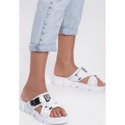 Białe Klapki Eurodance. Białe klapki damskie vices, bez wzorów, bez obcasa, na płaskiej podeszwie. Za 79,99 zł.