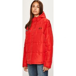 Ellesse - Kurtka. Czerwone kurtki damskie Ellesse, s, bez wzorów, z poliesteru, krótkie. Za 369,90 zł.