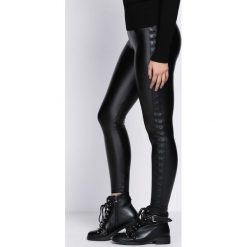 Czarne Legginsy Walkover. Czarne legginsy marki Born2be, l. Za 59,99 zł.