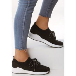 Czarne Buty Sportowe Seeing. Buty sportowe damskie Born2be. Za 49,99 zł.