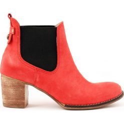 Sztyblety na słupku - skóra naturalna - model 455 - kolor czerwony. Czerwone botki damskie Zapato, na zimę, ze skóry, klasyczne, na wysokim obcasie, na obcasie, bez zapięcia. W wyprzedaży za 339,00 zł.
