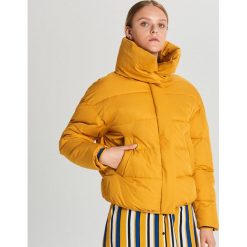 Kurtka puffer - Żółty. Żółte kurtki damskie Cropp, xl, bez wzorów, bez kaptura. Za 159,99 zł.